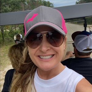 Meet your Posher, Amber